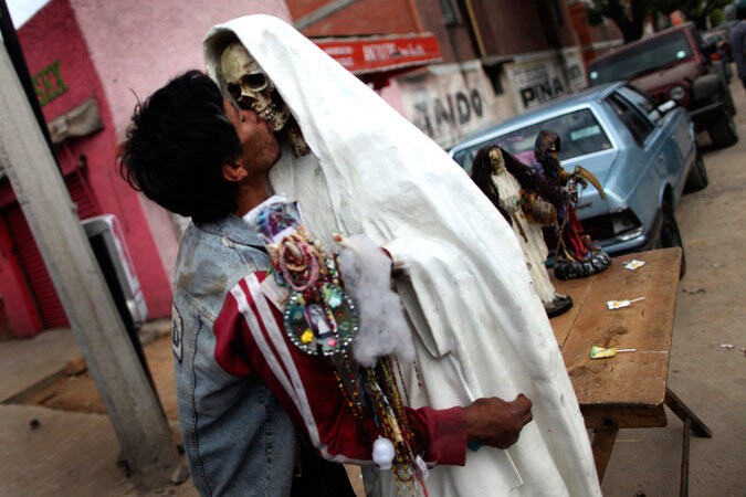 Святая смерть: как новый мексиканский культ