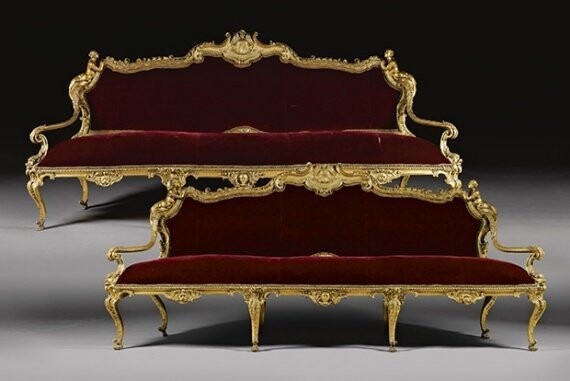 Пара итальянских диванов середины XVIII века: 1,7 млн ($2,77 млн)