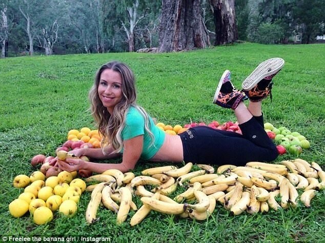 Банановая Девушка и ее необычная диета