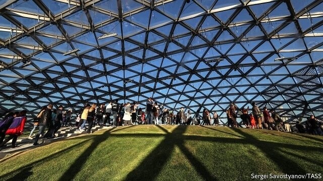 Московский парк «Зарядье» как архитектурный триумф.   The Economist, Великобритания