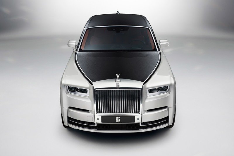 Компания Rolls-Royce официально представила Phantom восьмого поколения