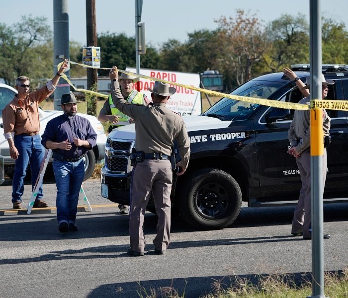 Техасская молитва: американец расстрелял 26 человек в церкви
