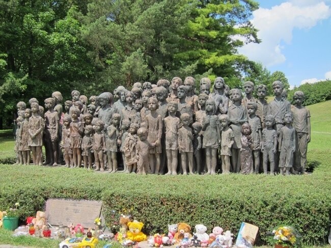 Памятник 82 детям, Лидице, Чехия