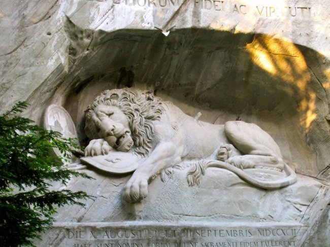 «Умирающий лев», Люцерн, Швейцария