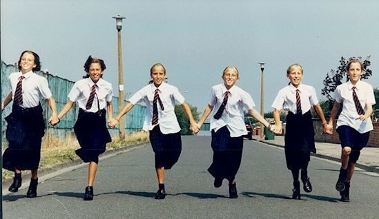Жизнь единственных в мире девочек-шестерняшек 30 лет спустя