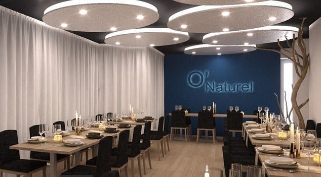 В Париже открылся ресторан для нудистов