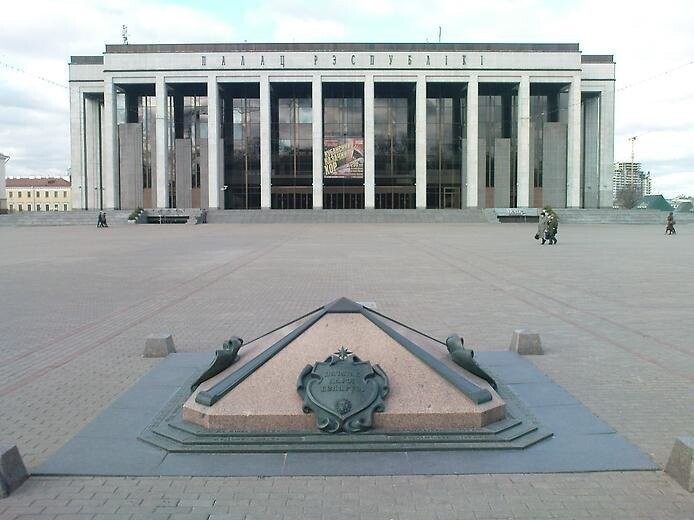 Сатанинская архитектура