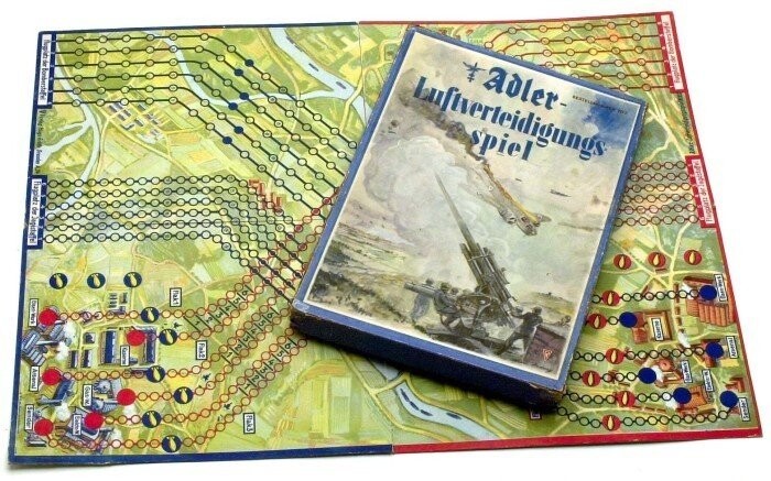 Настольная игра Adler Luftverteidigungsspiel, в которой нужно сбивать вражеские самолеты