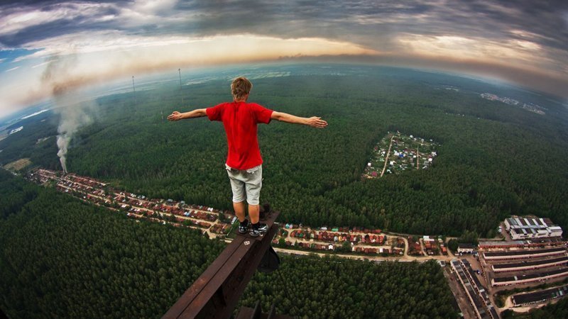 20 сумасшедших гифок, которые нельзя смотреть людям с боязнью высоты