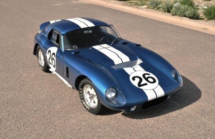 8. Shelby Daytona Cobra 1965 г.