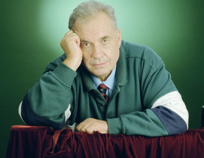 18 ноября всенародно любимому режиссёру  Эльдару Рязанову  исполнилось бы 90 лет