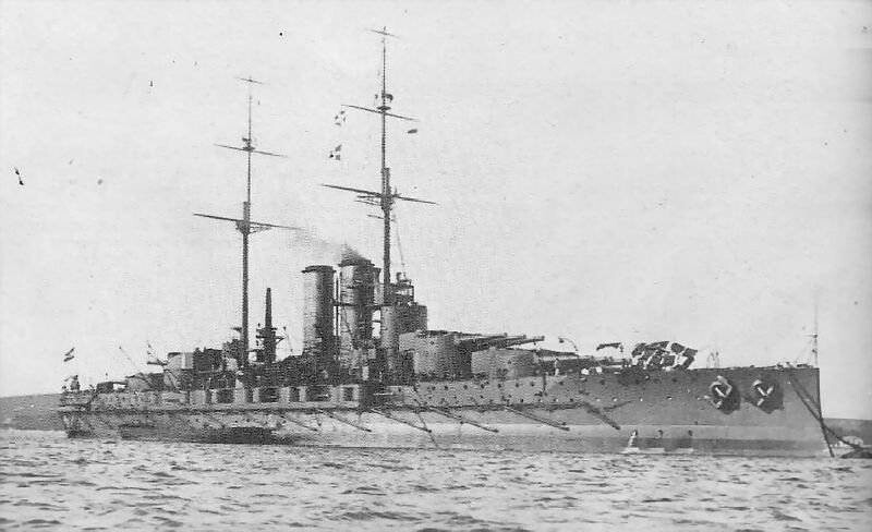 «Тегетгоф» в предвоенные годы. Австро-венгерский линейный корабль типа «Вирибус Унитис».