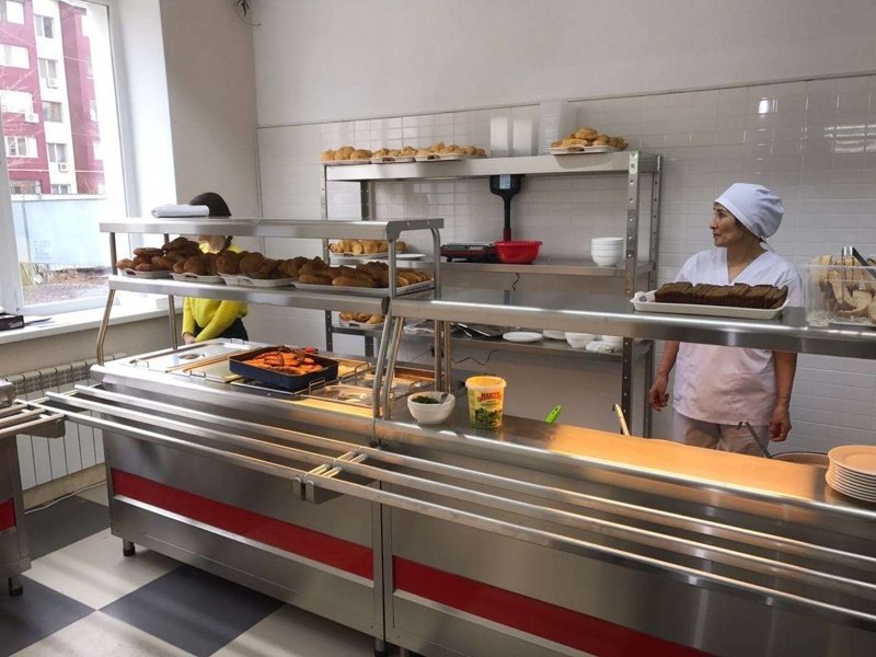 Бесплатную столовую для студентов открыл бизнесмен в Актобе
