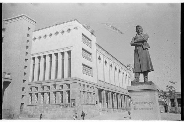 Политические коментарии соцсетей - 317