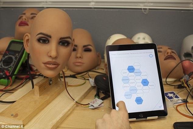 В ближайшие месяцы на рынке секс-роботов ожидается появление Хармони - многофункционального секс-робота с искусственным  интеллектом