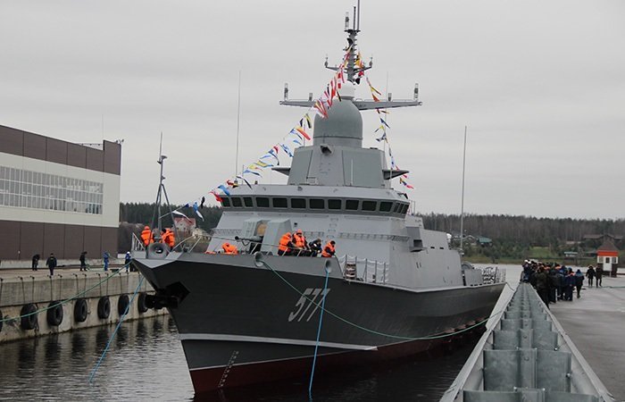 Спуск на воду МРК "Тайфун": фоторепортаж