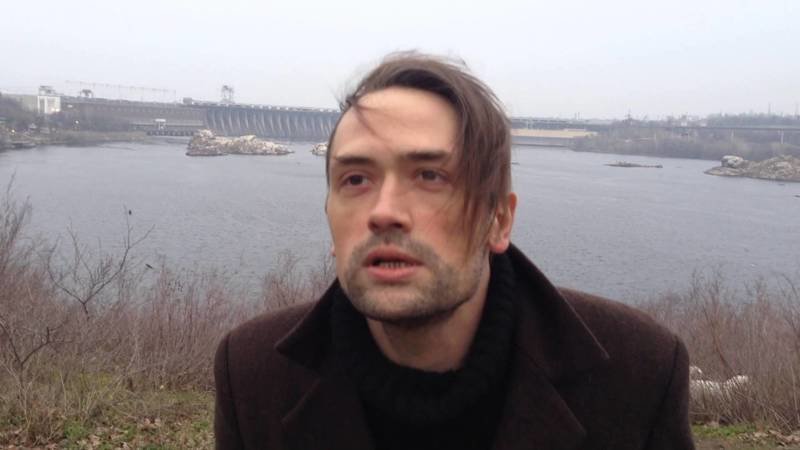 Актер Пашинин покинул передовую в Донбассе ради съемок нового фильма. Надеюсь, он не в Россию едет?