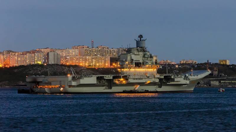 ВМФ России больше не нужны корабли?