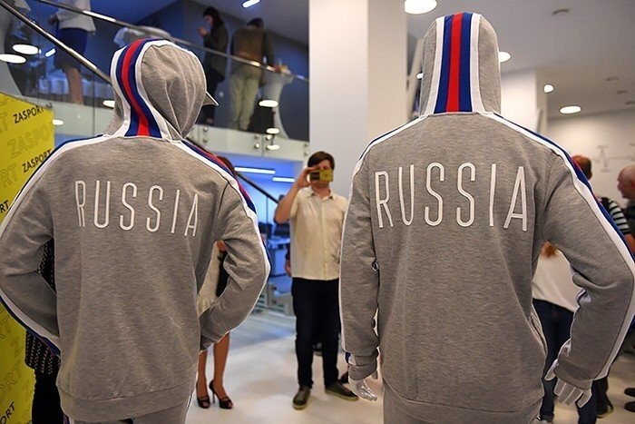 Новую форму олимпийской сборной РФ на ОИ-2018 представили в Москве