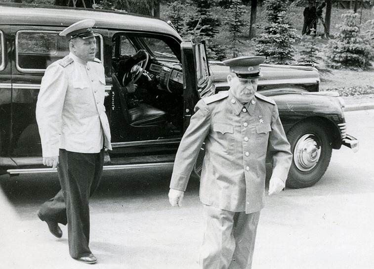 ЗИС-115 и И. Сталин. Фото 1950 года