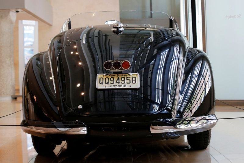 На аукционе "Сотбис" в Нью-Йорке выставят на продажу один из редчайших автомобилей в мире