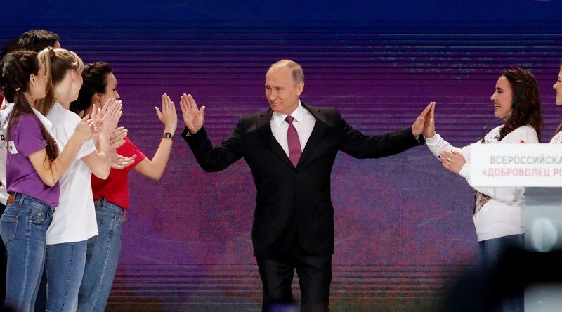 Путин примет участие в выборах 2018. Реакция соцсетей