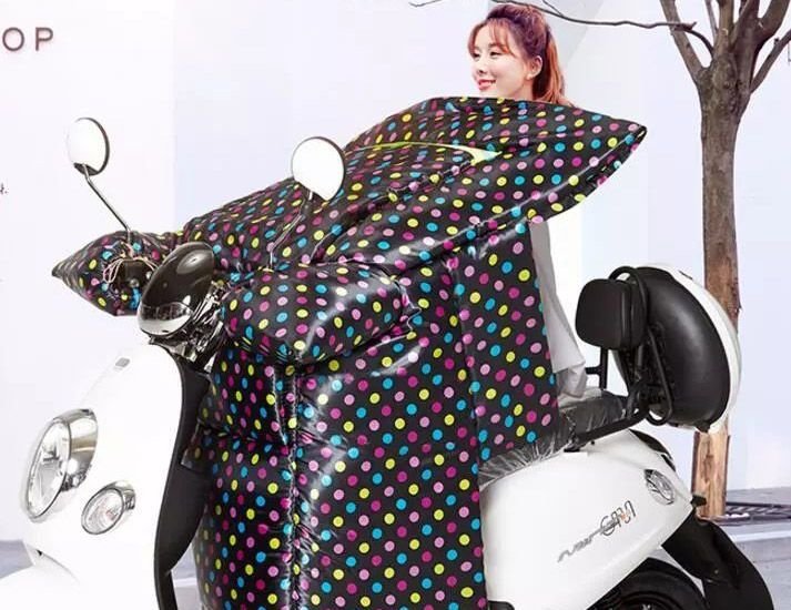 Накидка из Китая для мотоциклистов защитит от холода и грязи