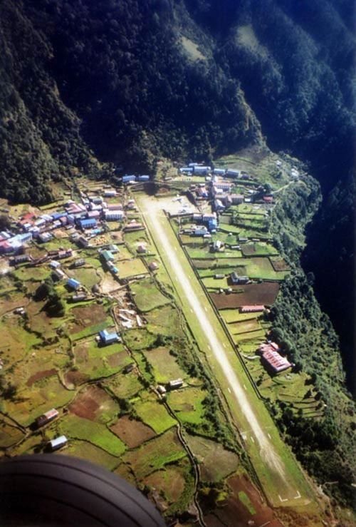 7. В Непале находится одна из самых сложных полос