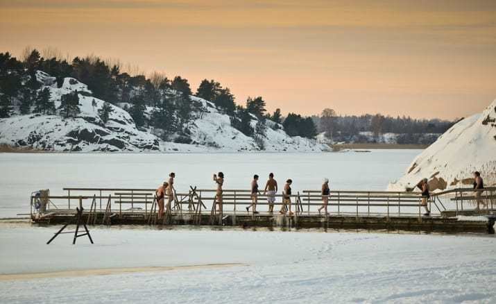 В Финляндии 187888 озер