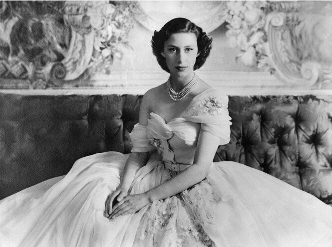 Как сестра королевы принцесса Маргарет в 14 лет покорила 30-летнего женатого офицера