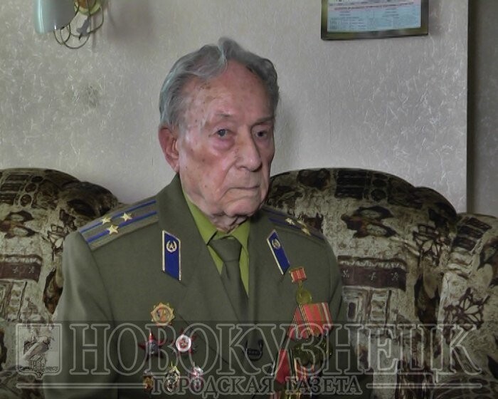 – Василий Андреевич, прекрасно выглядите для 92 лет, спортом занимаетесь... 