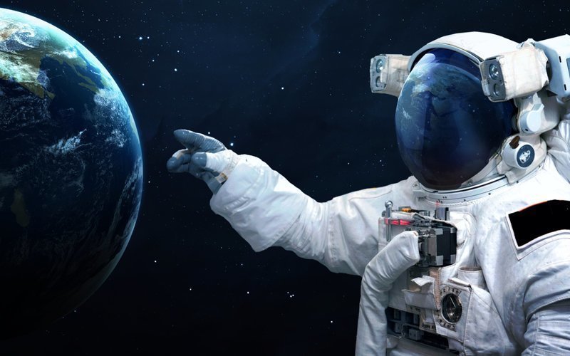 Роскосмос готовится через год-другой катать туристов на МКС