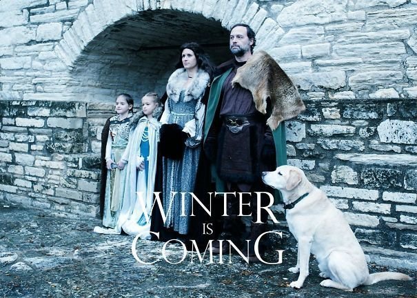 Зима близко - открытка в стиле "Игры престолов"