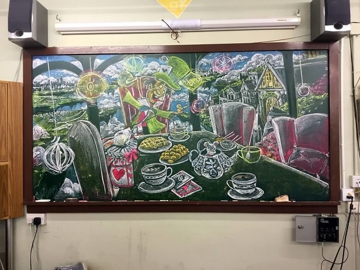 Превосходные рисунки мелом учеников из Гонконга