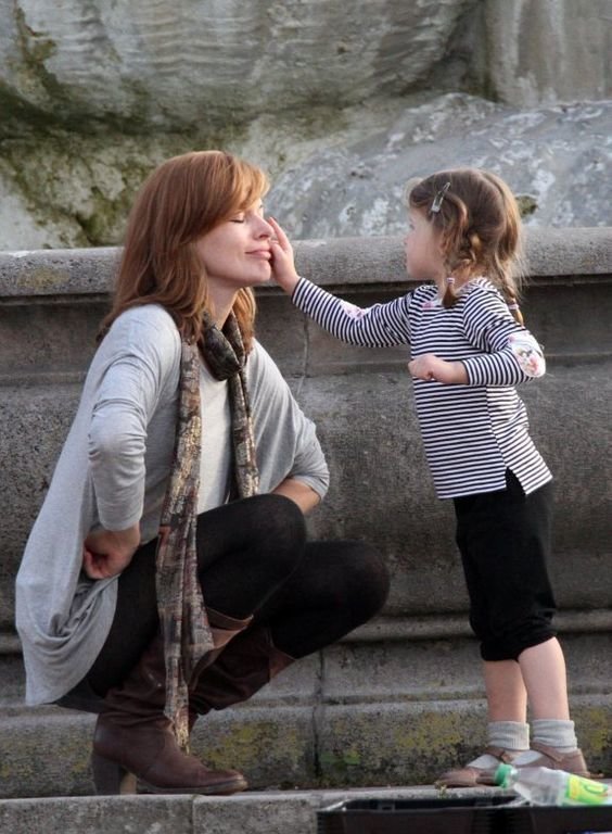 Milla Jovovich and daughter Ever.