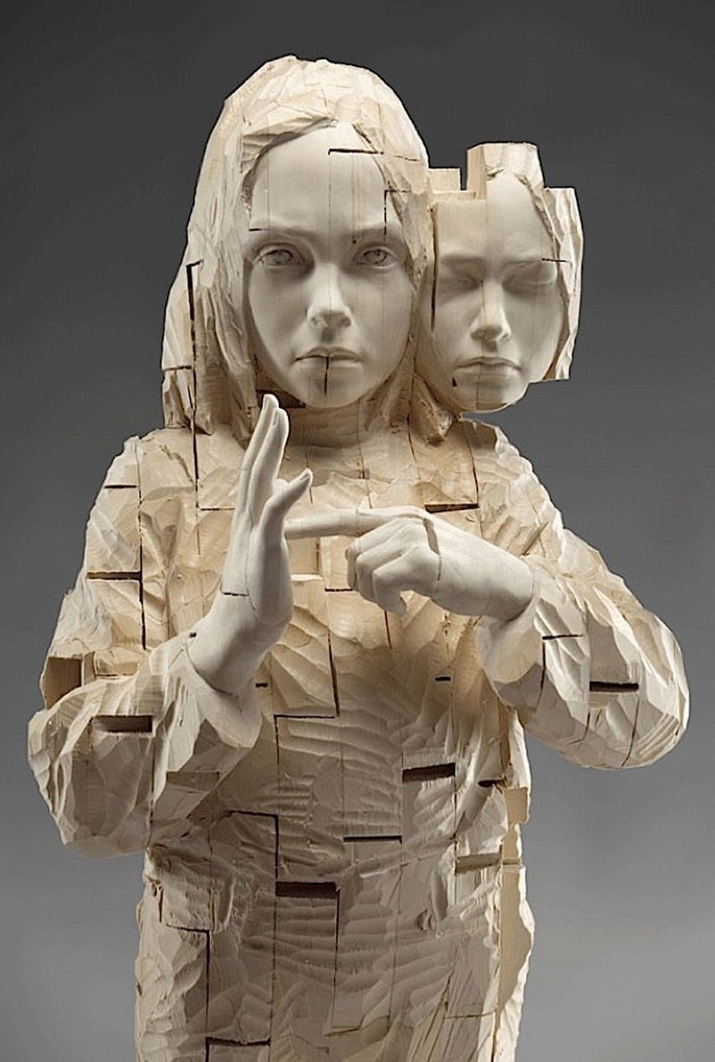 Скульптура девочки