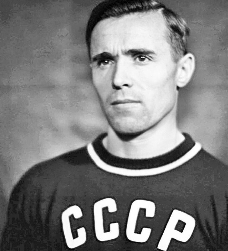 ВИКТОР ЧУКАРИН (1921–1984)