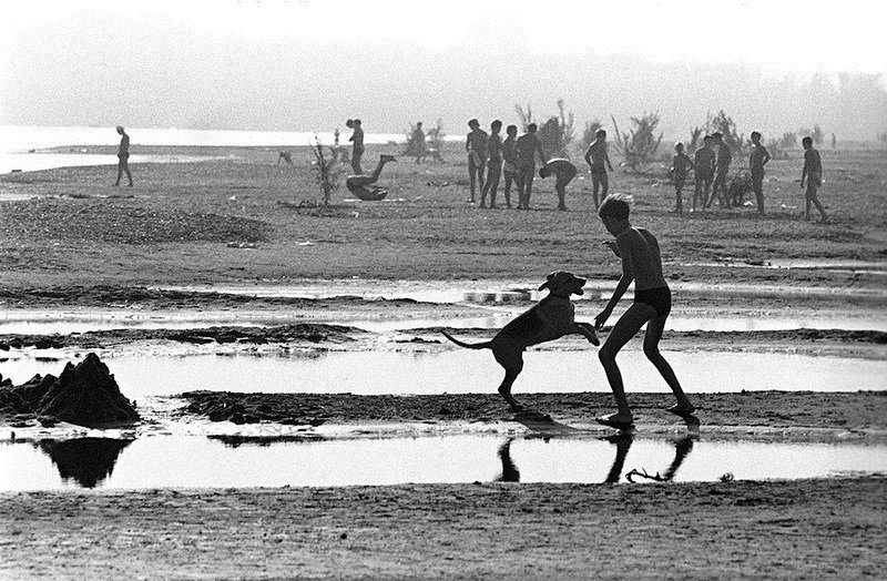 «Утро на пляже». Башкирия. 1978 год. Фото: Александр Гращенков.
