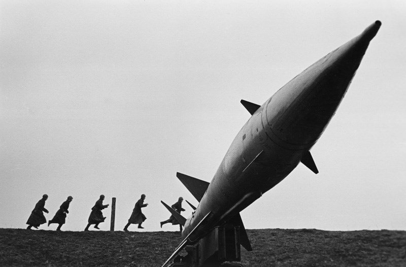«Тревога на позиции 3УР». 1970 год. Фото: Василий Куняев.