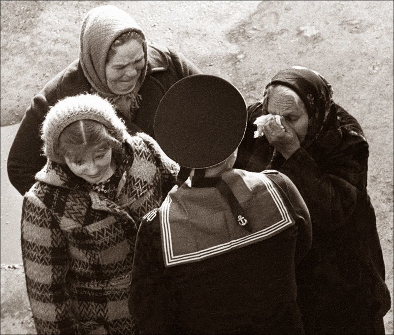 "Щемящие сердце"...советские фотографии Владимира Ролова