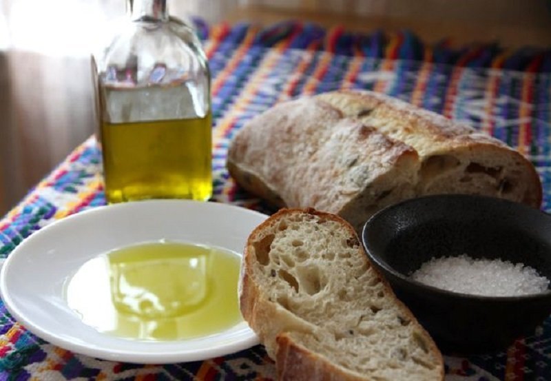 Хлеб с растительным маслом