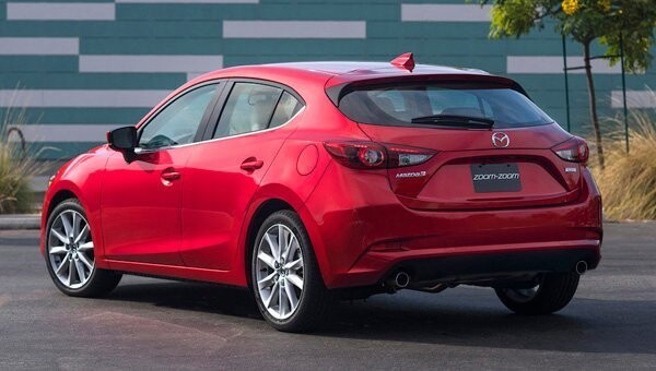Mazda 3 нового поколения - первые фото