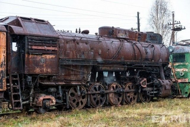 Один из самых совершенных советских паровозов – серии ЛВ. Выпускался с 1952 по 1956 год на Ворошиловградском паровозостроительном заводе. 