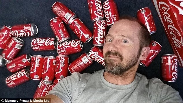 50-летний мужчина пил по 10 банок колы в день и показал шокирующие результаты