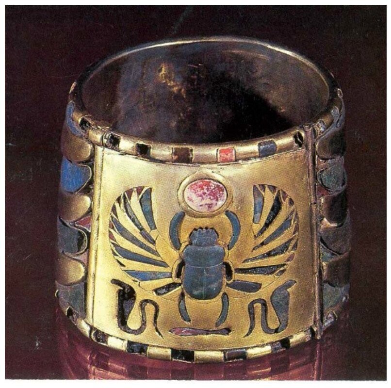 Ножной браслет Тутанхомона,  Каирский музей.