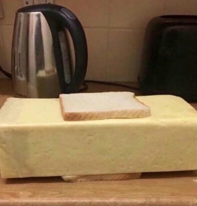 Бутерброд с "кусочком" сыра