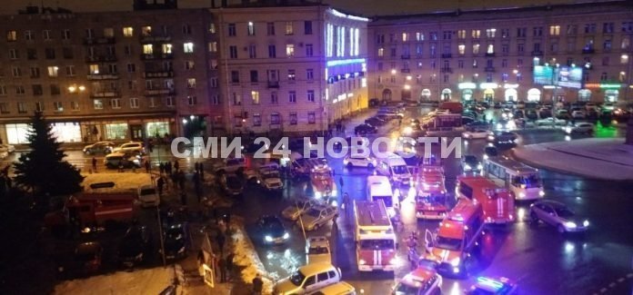 Взрыв в "Перекрестке". Санкт-Петербург
