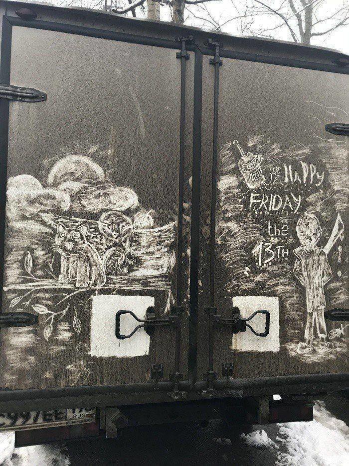 Рисунки на грязном грузовике