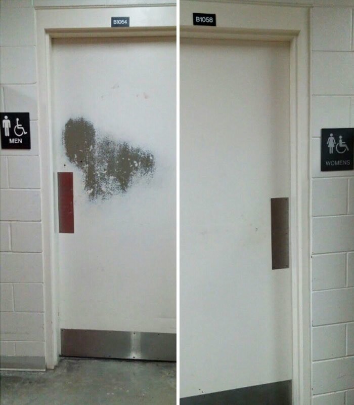 Двери в мужской и женский туалет в университете