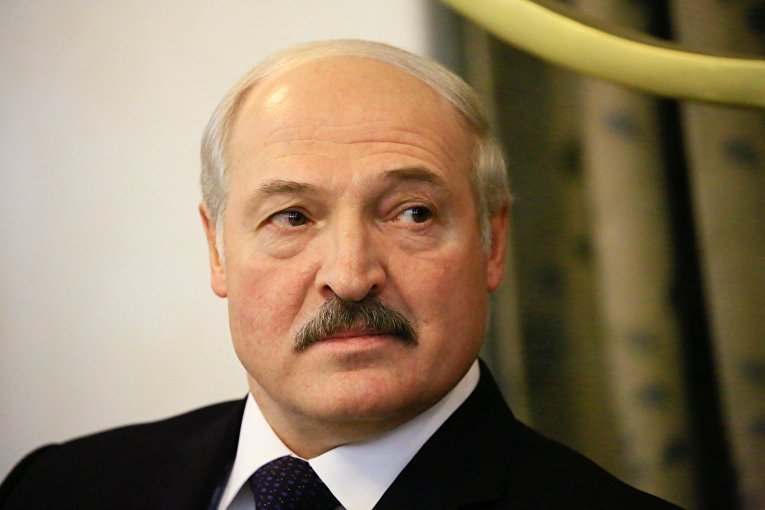6. Зарплата Лукашенко не превышала 3 тыс долларов в месяц за годы его правления